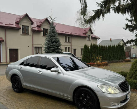 Серый Мерседес С Класс, объемом двигателя 3.5 л и пробегом 285 тыс. км за 7600 $, фото 16 на Automoto.ua