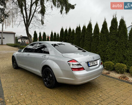 Серый Мерседес С Класс, объемом двигателя 3.5 л и пробегом 285 тыс. км за 7200 $, фото 27 на Automoto.ua