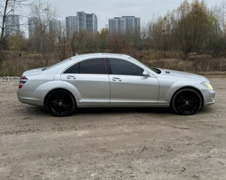 Серый Мерседес С Класс, объемом двигателя 3 л и пробегом 268 тыс. км за 7650 $, фото 2 на Automoto.ua