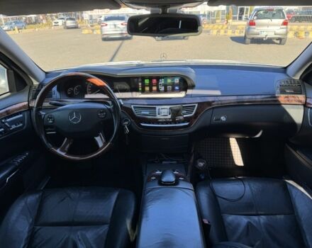 Серый Мерседес С Класс, объемом двигателя 3 л и пробегом 296 тыс. км за 10000 $, фото 7 на Automoto.ua