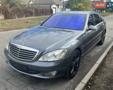 Серый Мерседес С Класс, объемом двигателя 4.66 л и пробегом 280 тыс. км за 8999 $, фото 3 на Automoto.ua