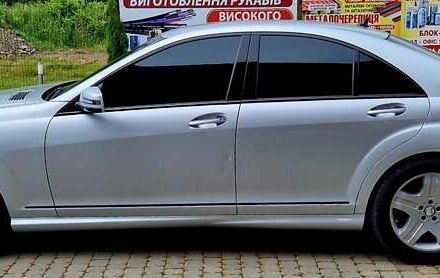 Серый Мерседес С Класс, объемом двигателя 3.5 л и пробегом 195 тыс. км за 11000 $, фото 27 на Automoto.ua
