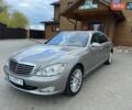 Сірий Мерседес С Клас, об'ємом двигуна 3.5 л та пробігом 200 тис. км за 9999 $, фото 1 на Automoto.ua