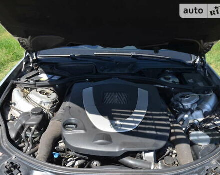 Серый Мерседес С Класс, объемом двигателя 5.5 л и пробегом 292 тыс. км за 11999 $, фото 88 на Automoto.ua