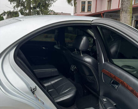 Серый Мерседес С Класс, объемом двигателя 3.5 л и пробегом 285 тыс. км за 7200 $, фото 17 на Automoto.ua