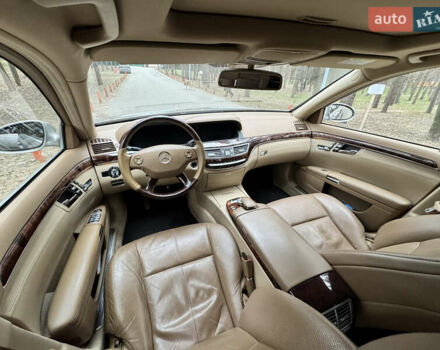 Сірий Мерседес С Клас, об'ємом двигуна 3.5 л та пробігом 211 тис. км за 7700 $, фото 15 на Automoto.ua
