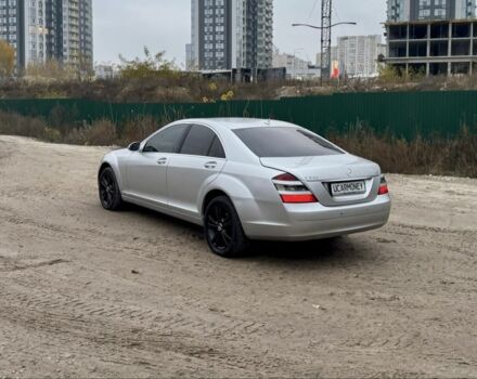 Серый Мерседес С Класс, объемом двигателя 3 л и пробегом 268 тыс. км за 7650 $, фото 5 на Automoto.ua