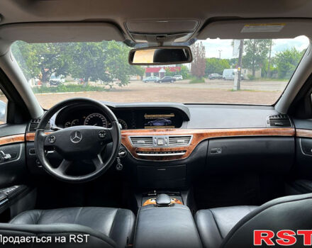 Серый Мерседес С Класс, объемом двигателя 3.5 л и пробегом 212 тыс. км за 10500 $, фото 11 на Automoto.ua