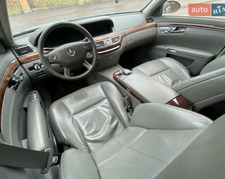 Серый Мерседес С Класс, объемом двигателя 5.46 л и пробегом 428 тыс. км за 8500 $, фото 19 на Automoto.ua