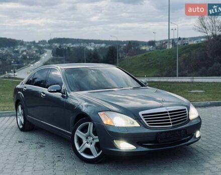 Серый Мерседес С Класс, объемом двигателя 4.66 л и пробегом 240 тыс. км за 7999 $, фото 3 на Automoto.ua