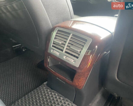 Сірий Мерседес С Клас, об'ємом двигуна 3.5 л та пробігом 245 тис. км за 11000 $, фото 13 на Automoto.ua