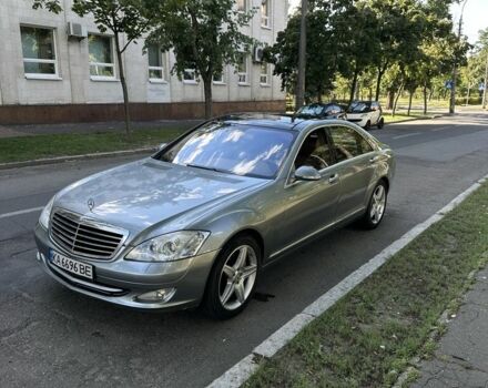 Сірий Мерседес С Клас, об'ємом двигуна 5.5 л та пробігом 312 тис. км за 6300 $, фото 2 на Automoto.ua