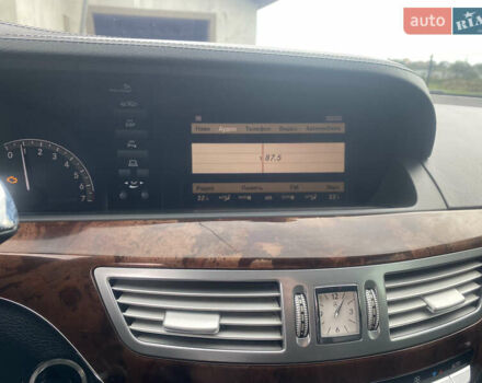 Сірий Мерседес С Клас, об'ємом двигуна 3.5 л та пробігом 245 тис. км за 11000 $, фото 26 на Automoto.ua