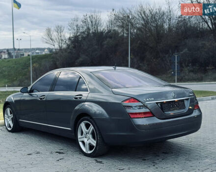 Серый Мерседес С Класс, объемом двигателя 5 л и пробегом 240 тыс. км за 8000 $, фото 5 на Automoto.ua