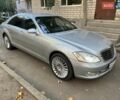 Серый Мерседес С Класс, объемом двигателя 4 л и пробегом 221 тыс. км за 9800 $, фото 1 на Automoto.ua