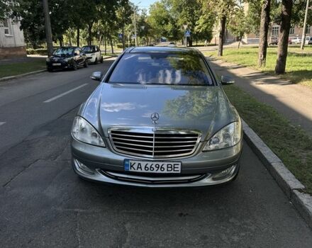 Сірий Мерседес С Клас, об'ємом двигуна 5.5 л та пробігом 312 тис. км за 6300 $, фото 3 на Automoto.ua