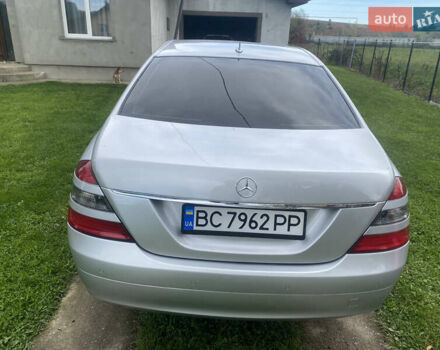 Сірий Мерседес С Клас, об'ємом двигуна 3.5 л та пробігом 245 тис. км за 11000 $, фото 5 на Automoto.ua