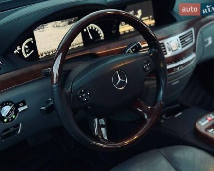 Серый Мерседес С Класс, объемом двигателя 4.66 л и пробегом 240 тыс. км за 7999 $, фото 21 на Automoto.ua