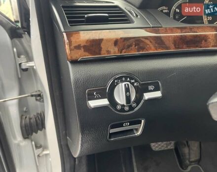 Серый Мерседес С Класс, объемом двигателя 3 л и пробегом 325 тыс. км за 9999 $, фото 17 на Automoto.ua