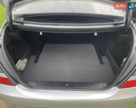 Сірий Мерседес С Клас, об'ємом двигуна 3.5 л та пробігом 245 тис. км за 11000 $, фото 14 на Automoto.ua