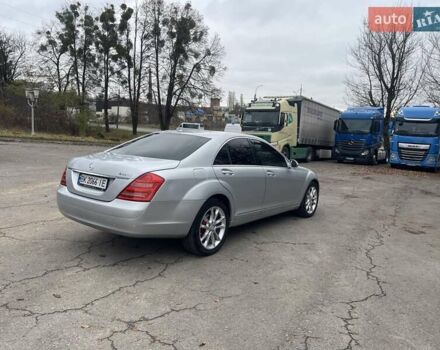 Серый Мерседес С Класс, объемом двигателя 3 л и пробегом 325 тыс. км за 9999 $, фото 8 на Automoto.ua