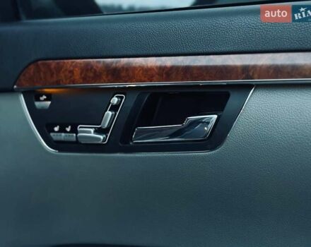 Серый Мерседес С Класс, объемом двигателя 4.66 л и пробегом 240 тыс. км за 7999 $, фото 31 на Automoto.ua