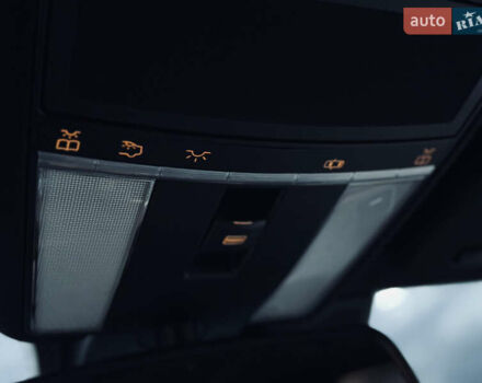 Серый Мерседес С Класс, объемом двигателя 5 л и пробегом 240 тыс. км за 8000 $, фото 27 на Automoto.ua