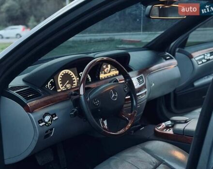 Серый Мерседес С Класс, объемом двигателя 4.66 л и пробегом 240 тыс. км за 7999 $, фото 22 на Automoto.ua