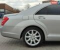Сірий Мерседес С Клас, об'ємом двигуна 3 л та пробігом 170 тис. км за 15800 $, фото 16 на Automoto.ua