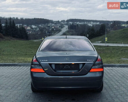 Серый Мерседес С Класс, объемом двигателя 5 л и пробегом 240 тыс. км за 8000 $, фото 7 на Automoto.ua