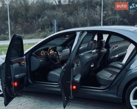 Серый Мерседес С Класс, объемом двигателя 4.66 л и пробегом 240 тыс. км за 7999 $, фото 23 на Automoto.ua