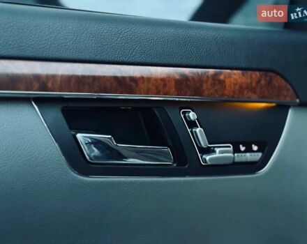 Серый Мерседес С Класс, объемом двигателя 4.66 л и пробегом 240 тыс. км за 7999 $, фото 24 на Automoto.ua