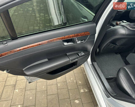 Сірий Мерседес С Клас, об'ємом двигуна 3.5 л та пробігом 191 тис. км за 12200 $, фото 23 на Automoto.ua