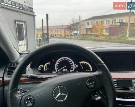 Серый Мерседес С Класс, объемом двигателя 3.5 л и пробегом 131 тыс. км за 10000 $, фото 5 на Automoto.ua