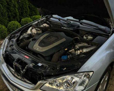 Серый Мерседес С Класс, объемом двигателя 3.5 л и пробегом 376 тыс. км за 9400 $, фото 15 на Automoto.ua