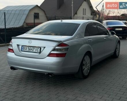 Серый Мерседес С Класс, объемом двигателя 3.5 л и пробегом 246 тыс. км за 10999 $, фото 2 на Automoto.ua