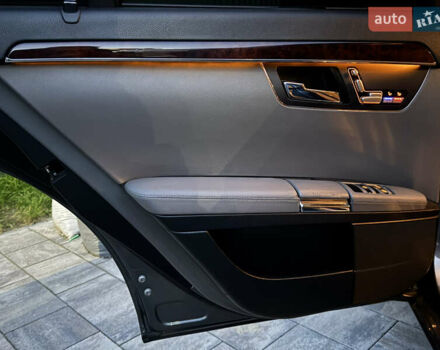 Мерседес С Клас 2008 у Ужгороді на Automoto.ua Сірий Мерседес С Клас, об'ємом двигуна 3 л та пробігом 231 тис. км за 10700 $, фото 92 на Automoto.ua