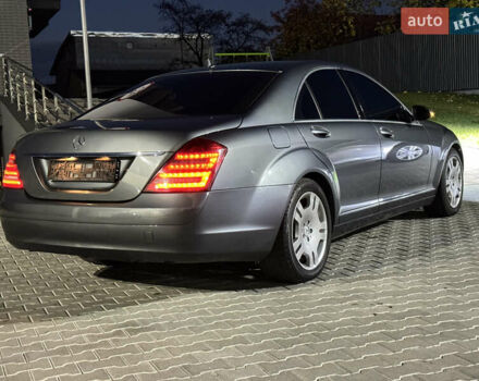 Мерседес С Клас 2008 у Ужгороді на Automoto.ua Сірий Мерседес С Клас, об'ємом двигуна 3 л та пробігом 231 тис. км за 10700 $, фото 40 на Automoto.ua