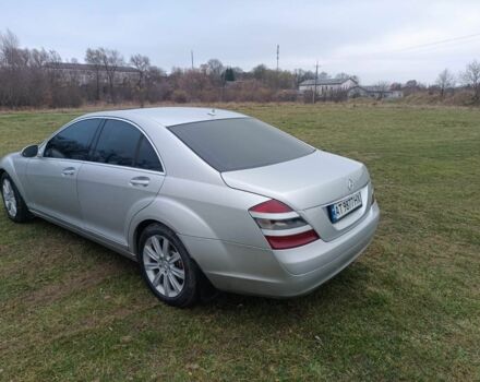 Сірий Мерседес С Клас, об'ємом двигуна 3 л та пробігом 250 тис. км за 10700 $, фото 2 на Automoto.ua