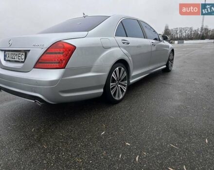 Серый Мерседес С Класс, объемом двигателя 5.5 л и пробегом 260 тыс. км за 10800 $, фото 30 на Automoto.ua