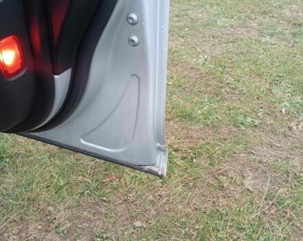 Сірий Мерседес С Клас, об'ємом двигуна 3 л та пробігом 250 тис. км за 10700 $, фото 6 на Automoto.ua