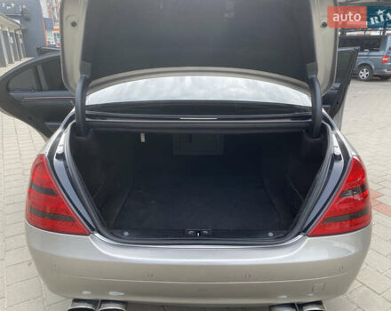 Серый Мерседес С Класс, объемом двигателя 3 л и пробегом 419 тыс. км за 10500 $, фото 15 на Automoto.ua