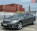 Сірий Мерседес С Клас, об'ємом двигуна 5.5 л та пробігом 347 тис. км за 10500 $, фото 1 на Automoto.ua