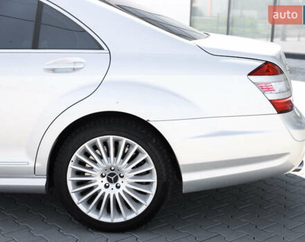 Серый Мерседес С Класс, объемом двигателя 6.2 л и пробегом 177 тыс. км за 15500 $, фото 17 на Automoto.ua