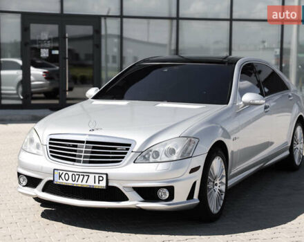 Серый Мерседес С Класс, объемом двигателя 6.2 л и пробегом 177 тыс. км за 15500 $, фото 5 на Automoto.ua