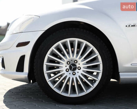 Серый Мерседес С Класс, объемом двигателя 6.2 л и пробегом 177 тыс. км за 15500 $, фото 15 на Automoto.ua