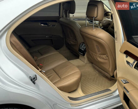 Серый Мерседес С Класс, объемом двигателя 5.5 л и пробегом 203 тыс. км за 14900 $, фото 25 на Automoto.ua