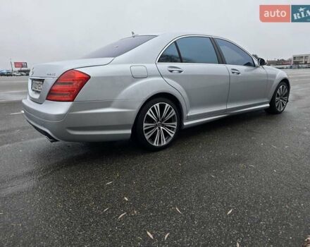 Серый Мерседес С Класс, объемом двигателя 5.5 л и пробегом 260 тыс. км за 10800 $, фото 31 на Automoto.ua