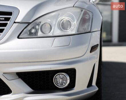 Серый Мерседес С Класс, объемом двигателя 6.2 л и пробегом 177 тыс. км за 15500 $, фото 10 на Automoto.ua