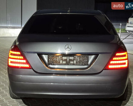 Мерседес С Клас 2008 у Ужгороді на Automoto.ua Сірий Мерседес С Клас, об'ємом двигуна 3 л та пробігом 231 тис. км за 10700 $, фото 42 на Automoto.ua